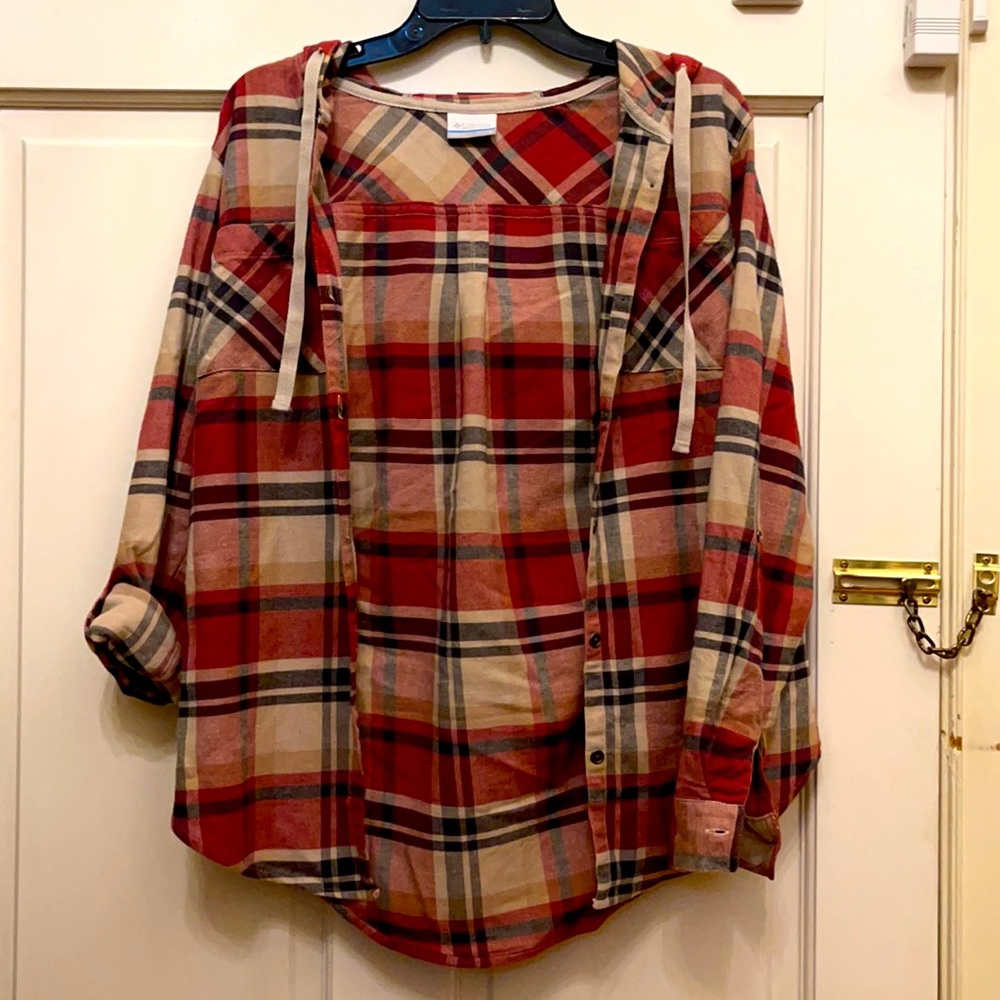 Size S Columbia button up hoodie shirt